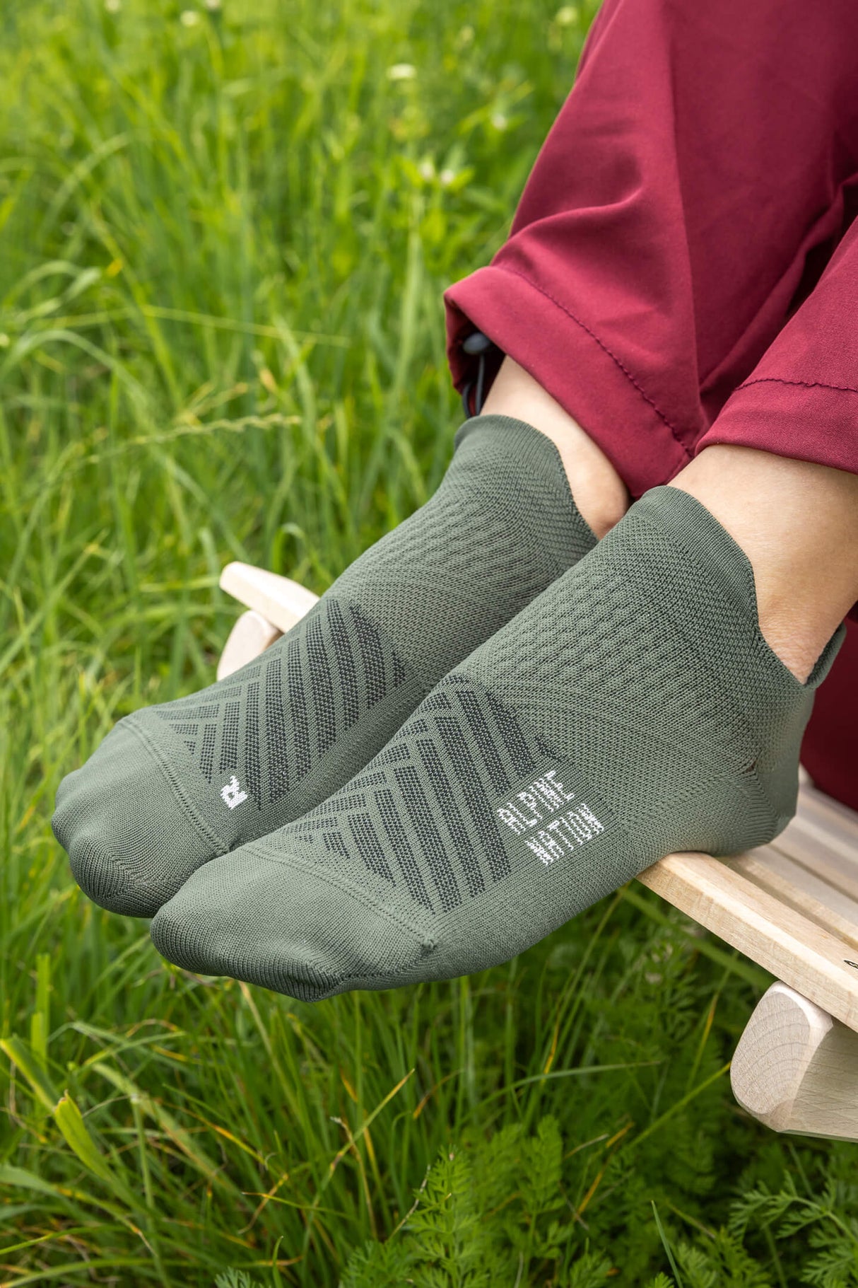 Breeze Hike Low Ankle Socks Moss Green