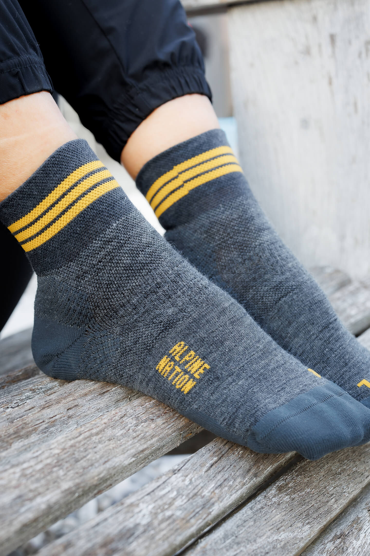 Seceda Light Merino Mid Crew Socks Marigold