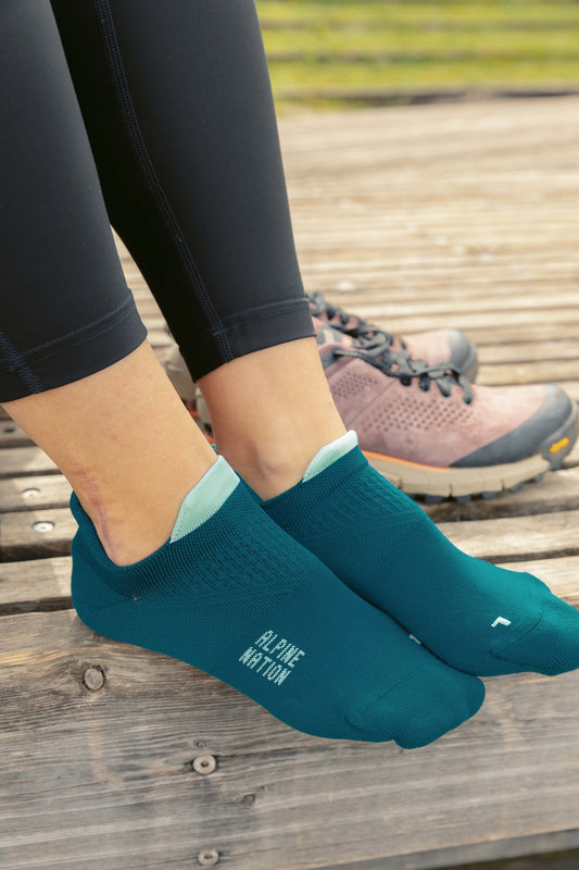 Summit Hike Low Ankle Socks - Deep Ocean