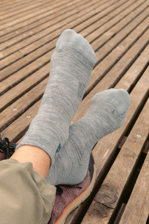 Seceda Light Merino Mid Crew Socks Navy