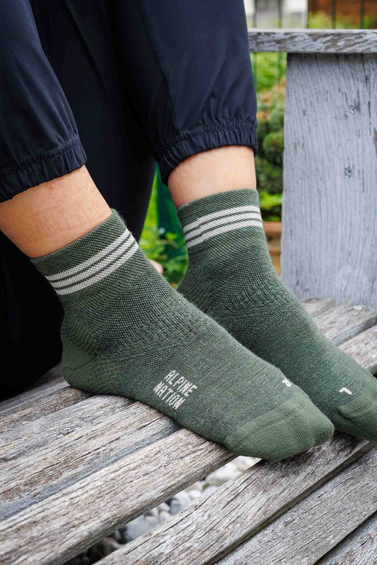 Seceda Light Merino Mid Crew Socks Moss Green