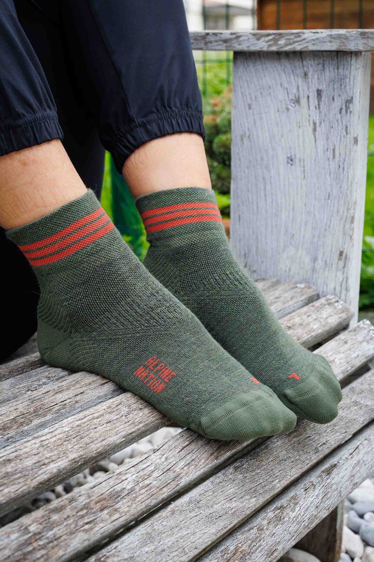 Seceda Light Merino Mid Crew Socks Retro Green