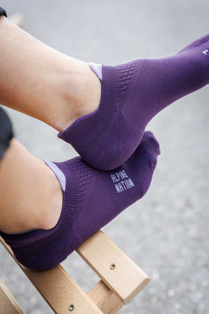 Summit Hike Low Ankle Socks - Violet