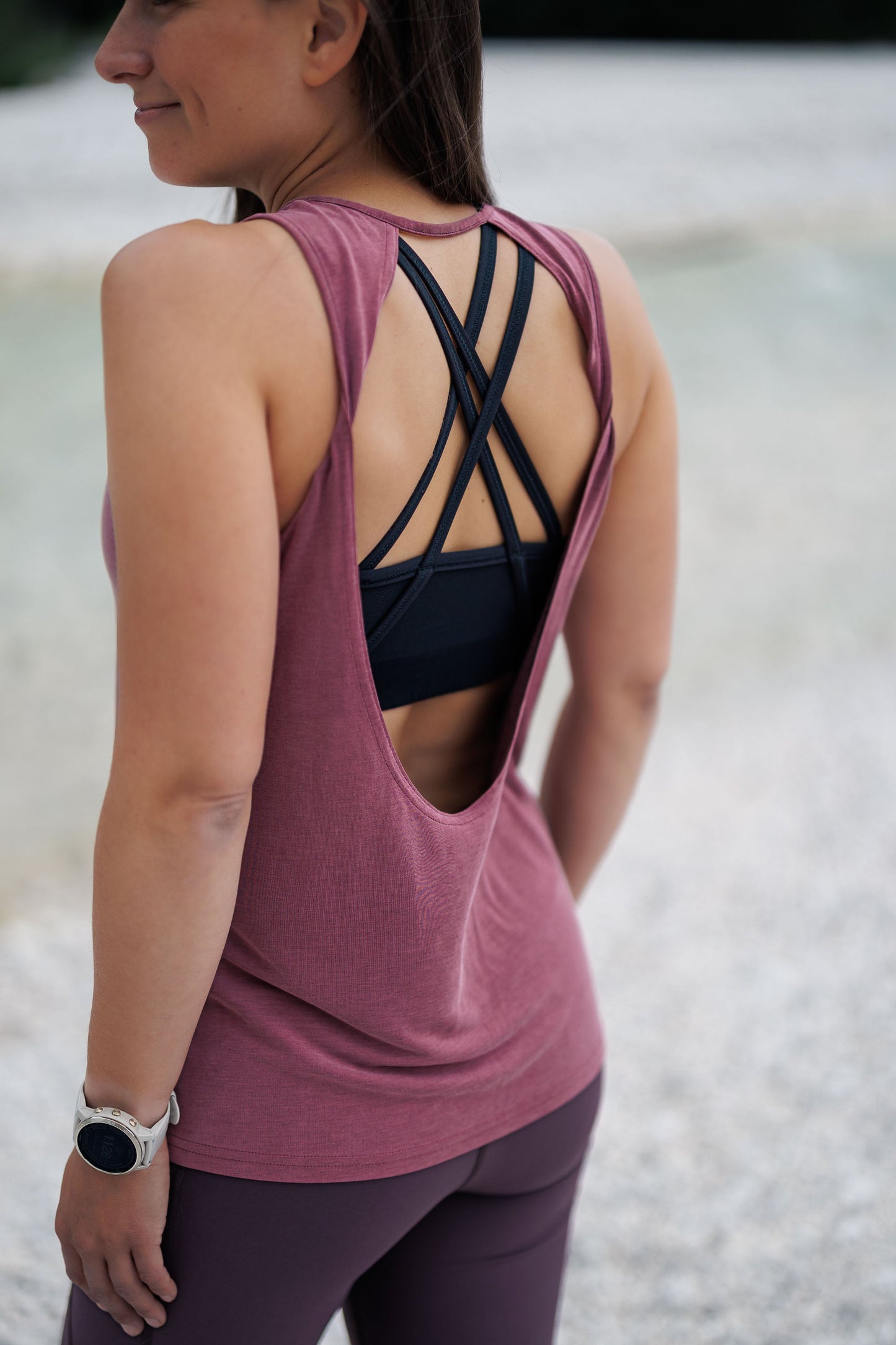 Vagabond Open Back Tank Top - Rosewood