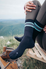 Summit Hike Crew Socks Midnight