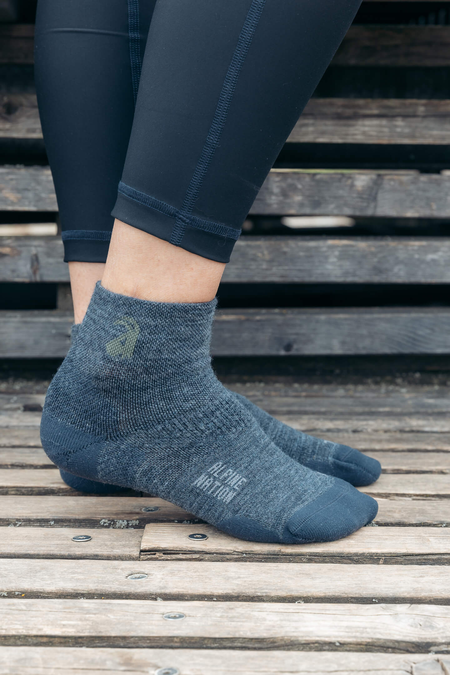 Seceda Light Merino Mid Crew Socks Olive