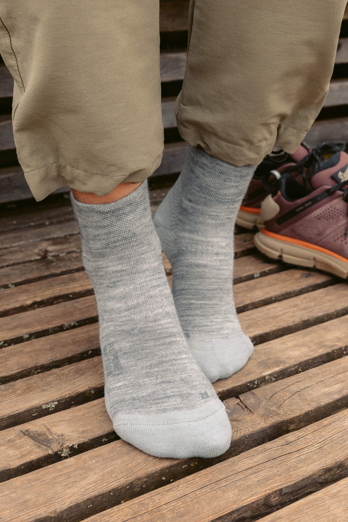 Seceda Light Merino Mid Crew Socks Navy